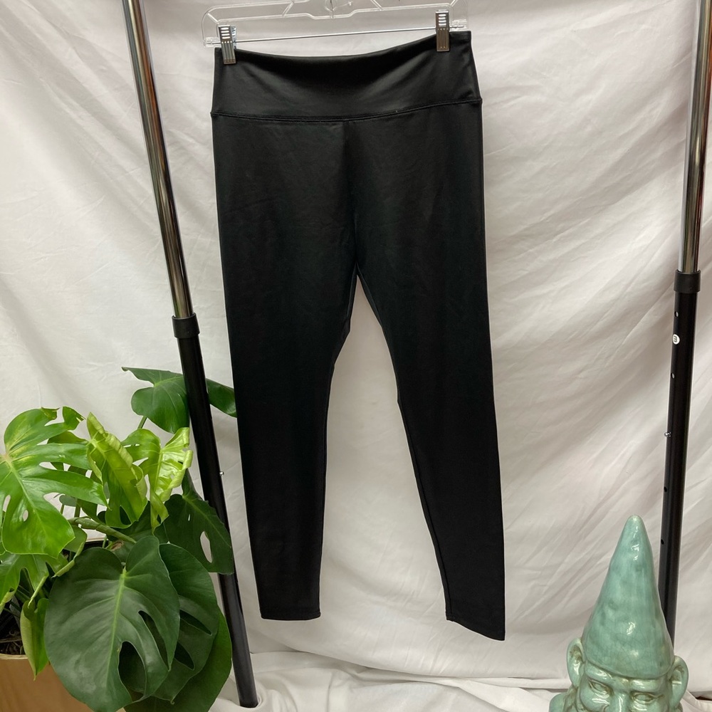 Leggings with a shine!